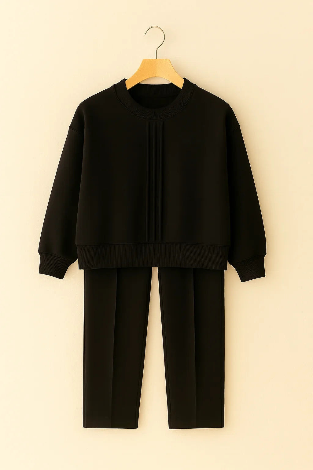 Winter Fleece Co-ords: Stylish Black 2-Piece Set with Cocoon Pants and Sweatshirt