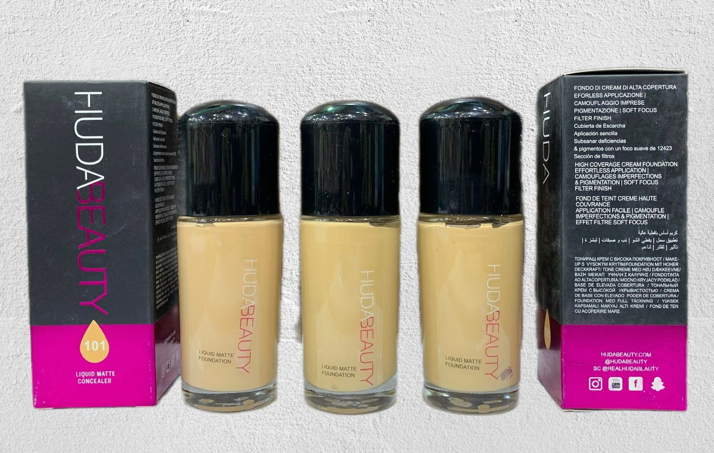Huda Beauty Foundation 1 Pc