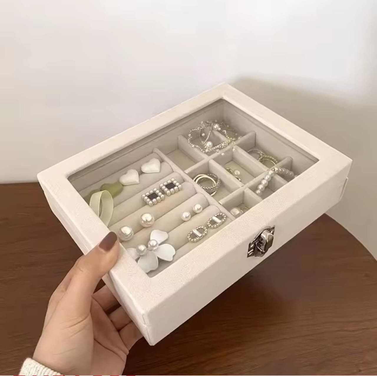 Velvet Glass Jewellery Box ( Random Colors ) (Size: 20*15*5cm)