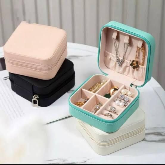 Mini Leather Jewelry Box Travel Organizer Case for Women