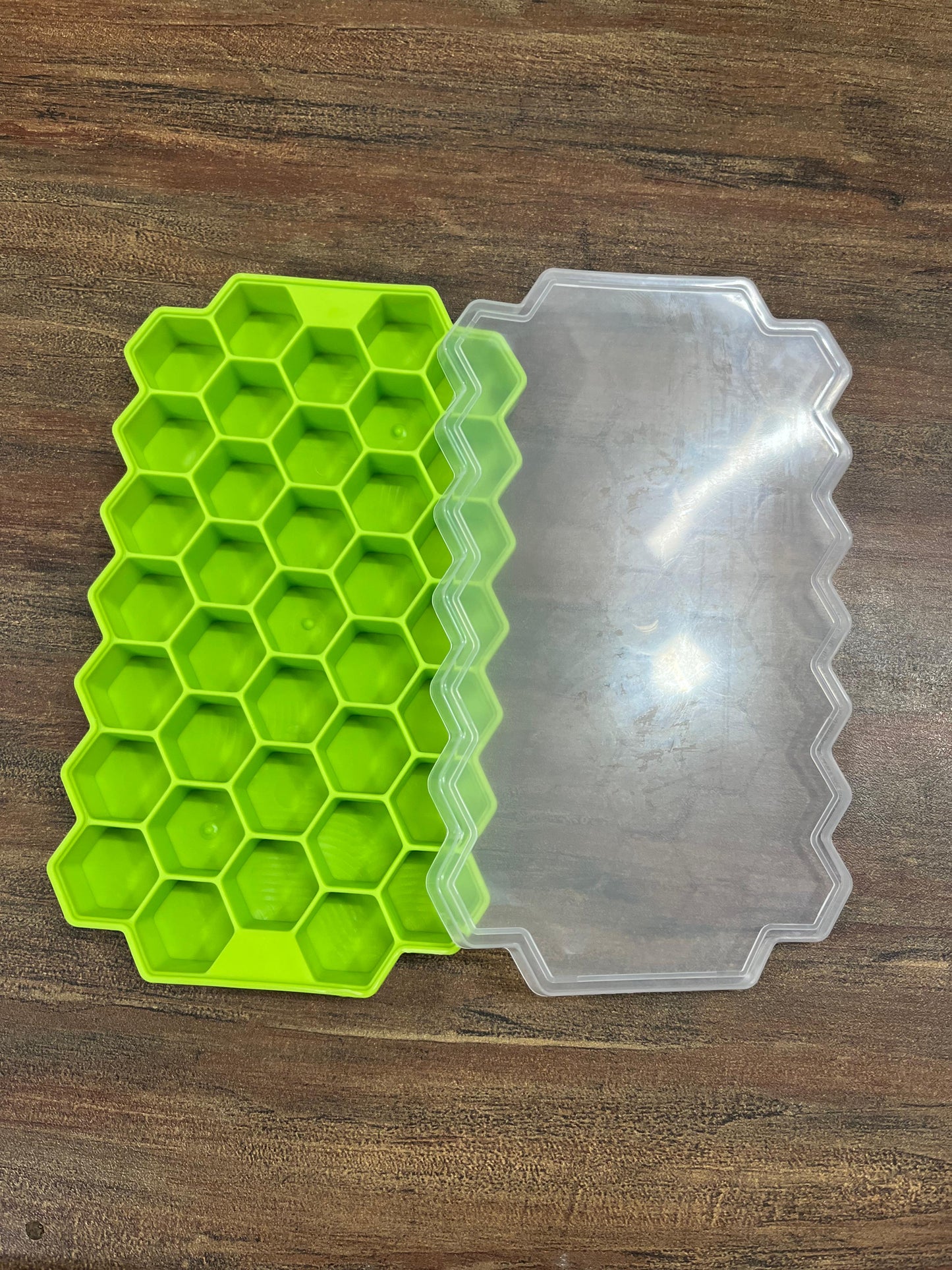 Pack of 5 Honey Cube Honeycomb Tray 37 Silicone Cubes Ice Cube Making Mold with Lids*