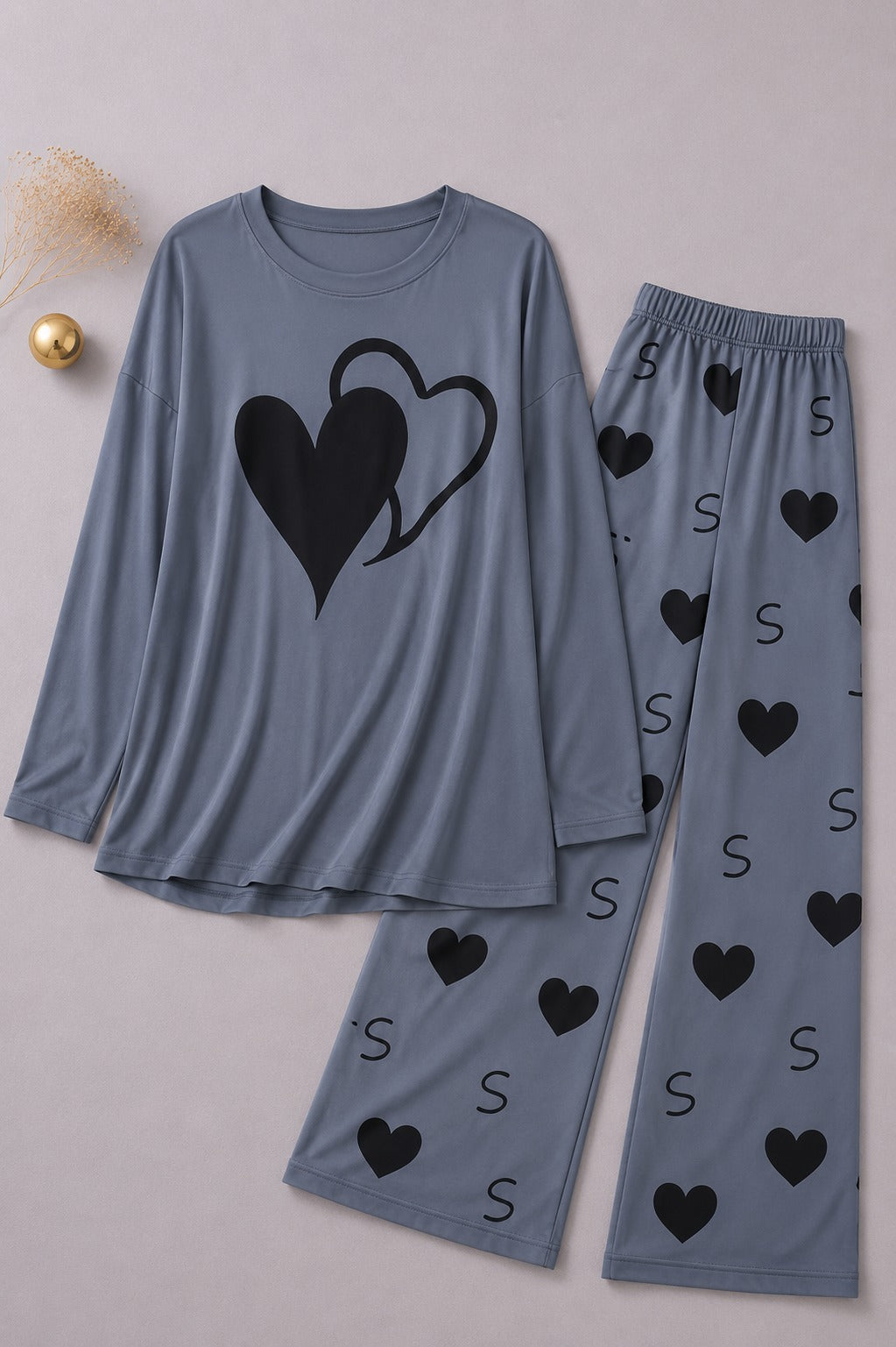 Grey Dabble heart