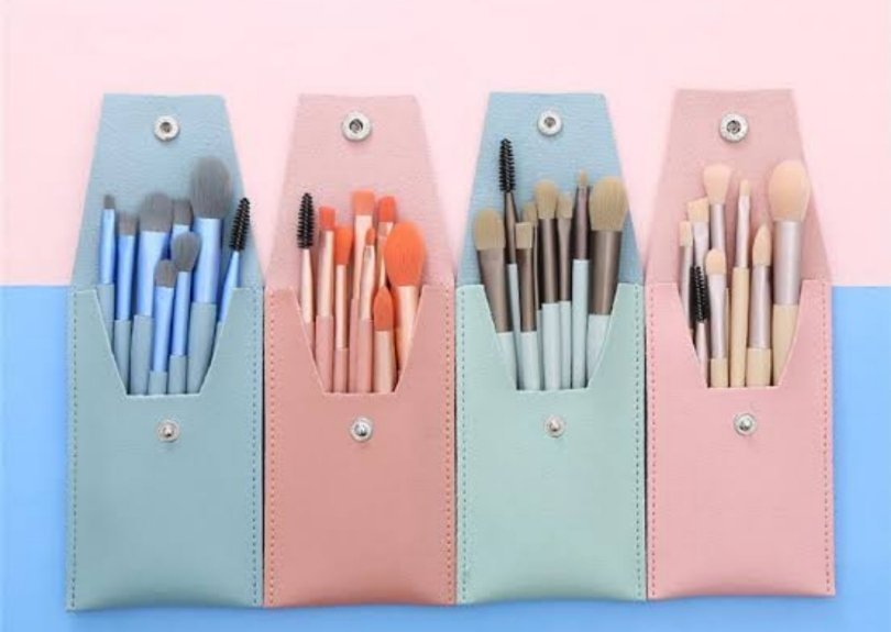 8pcs Makeup Brush Set with Leather Bag