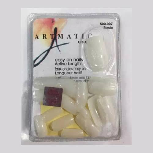 Artamatic Nails
