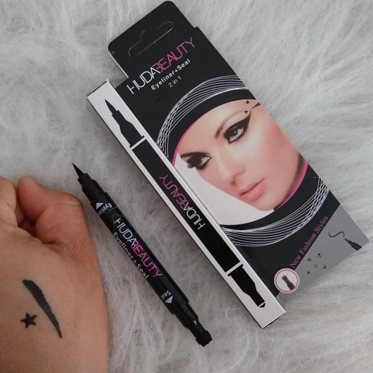 HUDIABEAUTY 2 in 1 Star Stamp Eyeliner