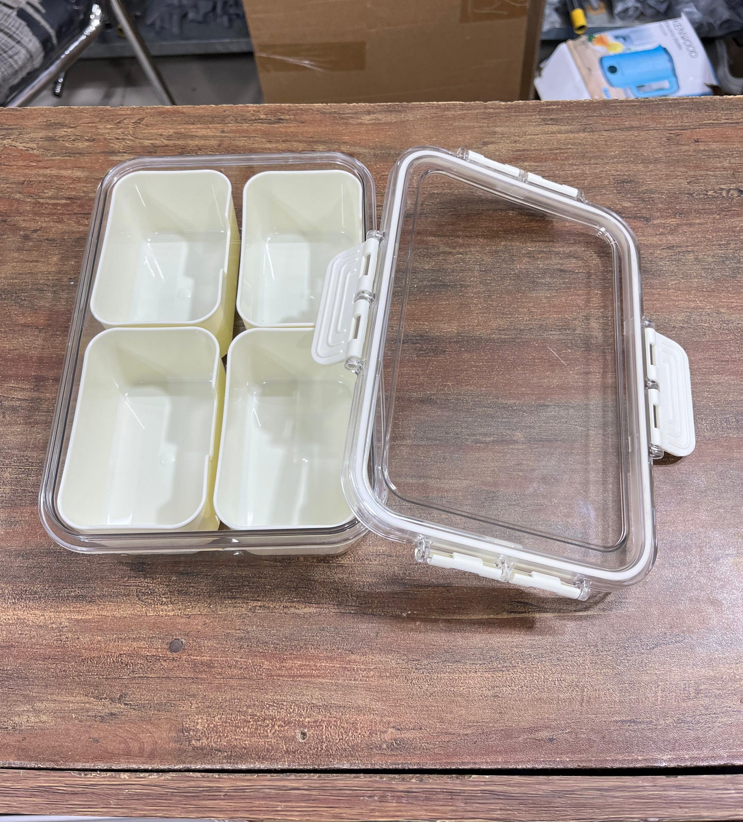 Multifunctional Acrylic Plastic 4 Grid Food & Spices Container