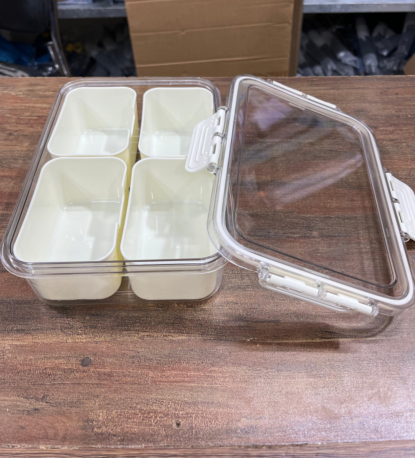 Multifunctional Acrylic Plastic 4 Grid Food & Spices Container