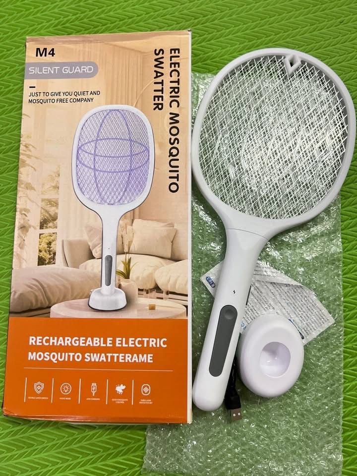 Electric Mosquito Racket UV Light with sharp sparking Fly Bug Zapper Insect Racket With Hard Box