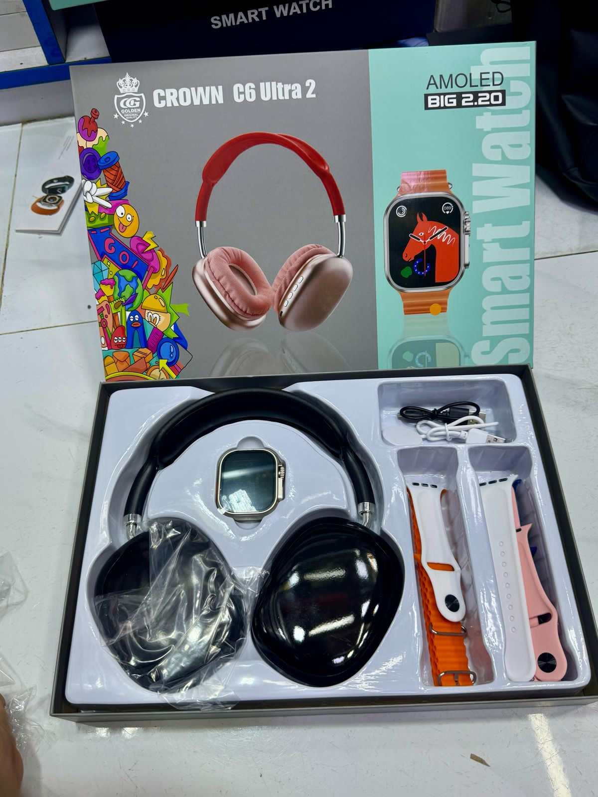 6 in 1 - Crown C6 Ultra-2 (1 Headphones & 1 smartwatch 3 silicone belts